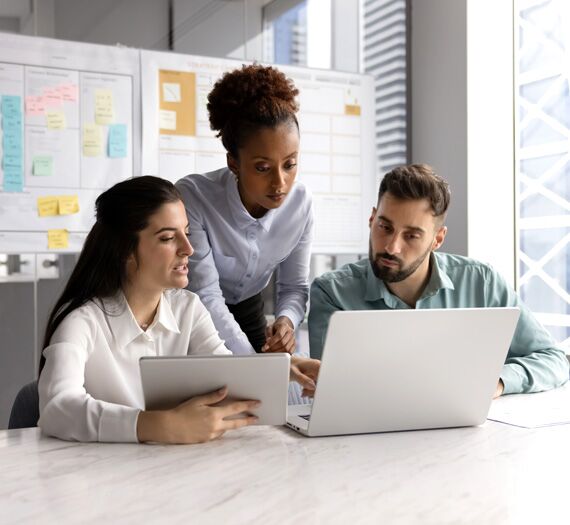 end to end customer support for banking and financial companies